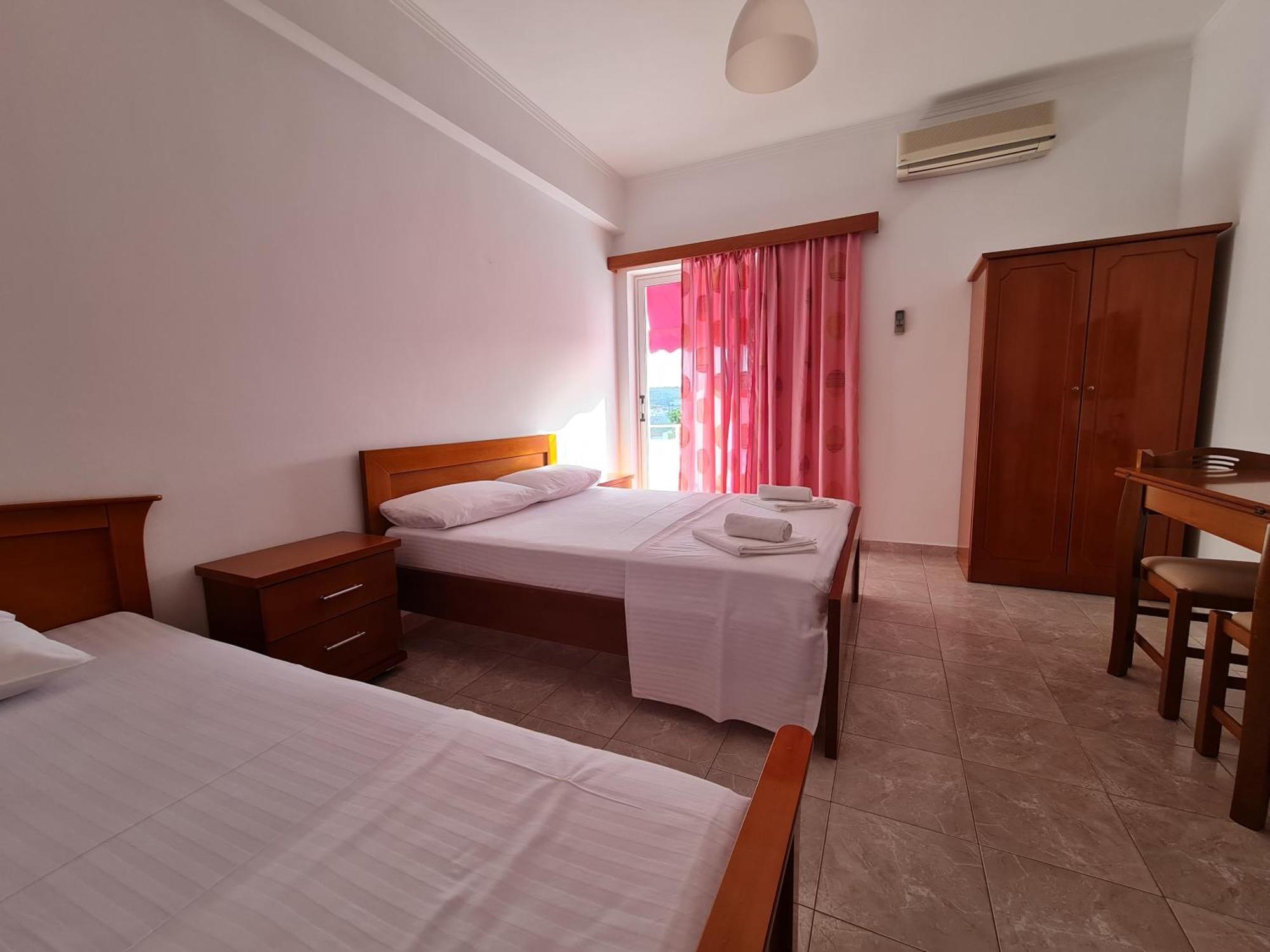 City Center Gjordeni Apartments Ksamil Ngoại thất bức ảnh