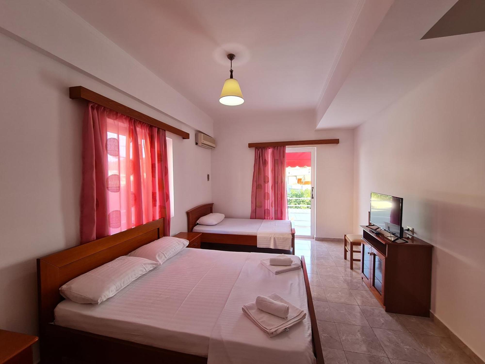 City Center Gjordeni Apartments Ksamil Ngoại thất bức ảnh