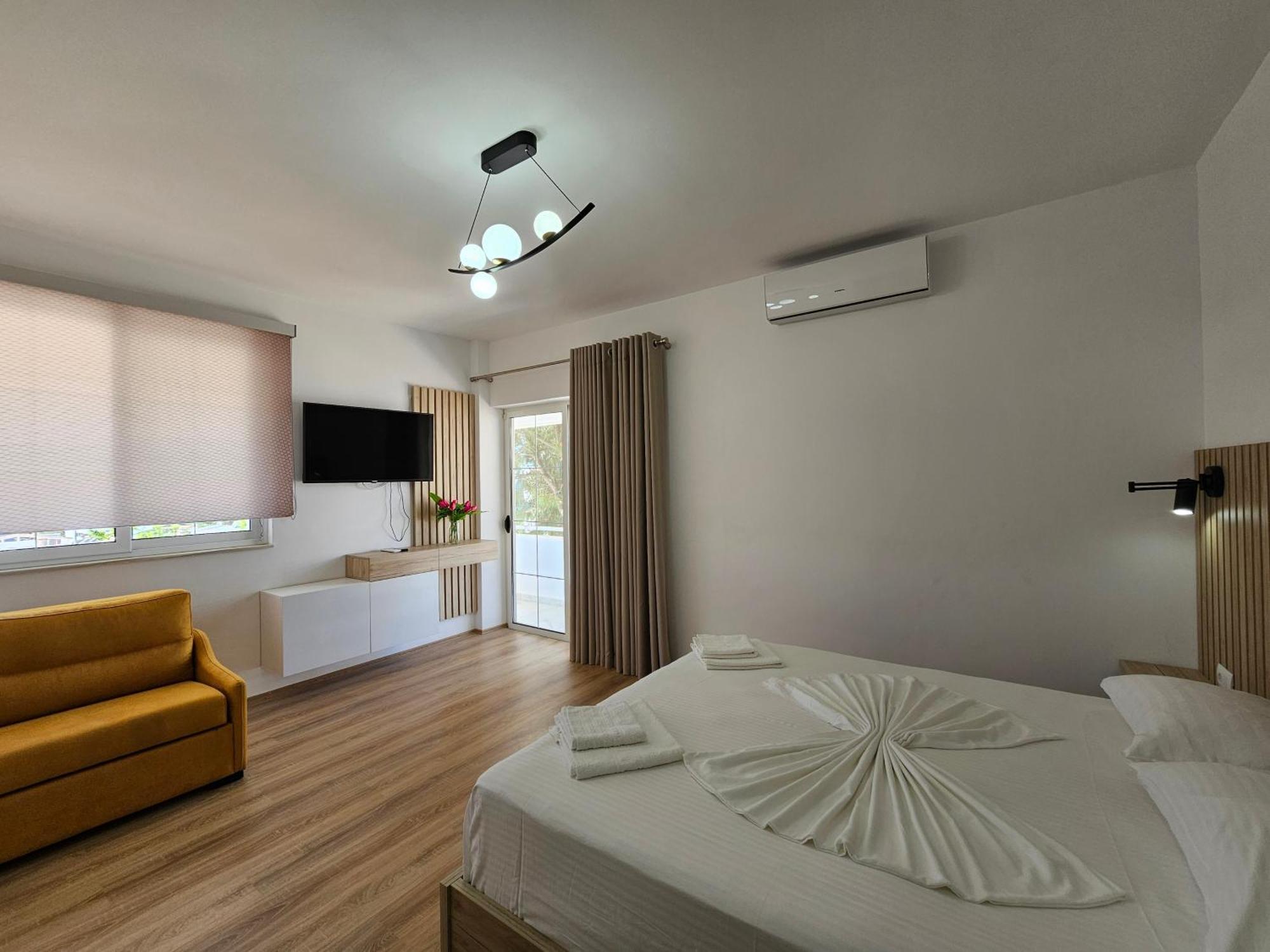 City Center Gjordeni Apartments Ksamil Ngoại thất bức ảnh