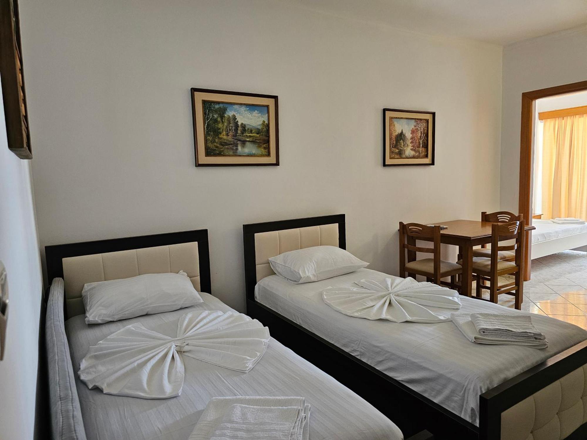 City Center Gjordeni Apartments Ksamil Ngoại thất bức ảnh